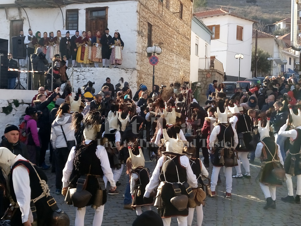 Χαράπια, Μπαμπούγεροι, Αρκούδες και Μπάμπω: πανάρχαια δρώμενα του Δωδεκαημέρου στα χωριά της&nbsp;Δράμας!