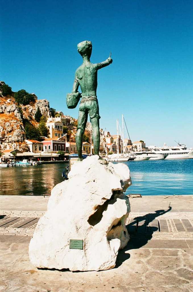 Σύμη, το νησί με τις χίλιες χάρες που γέννησε τις 3&nbsp;Χάριτες