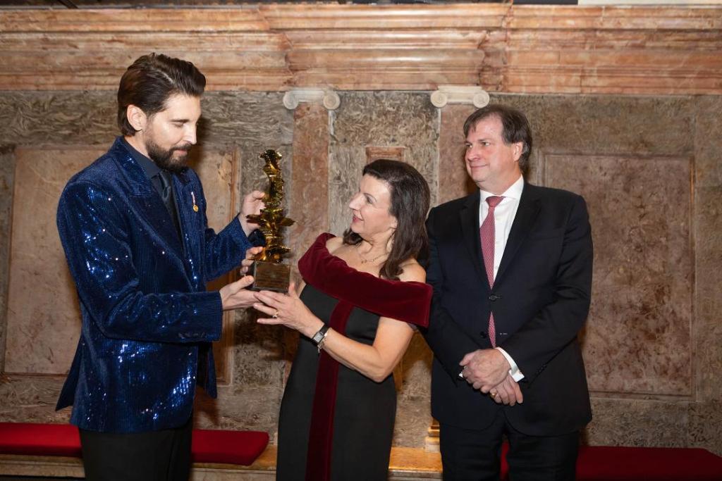 Η Μαρία Κάλλας επιστρέφει στη Βενετία μέσα από την ανυπέρβλητη τέχνη του Νίκου&nbsp;Φλώρου