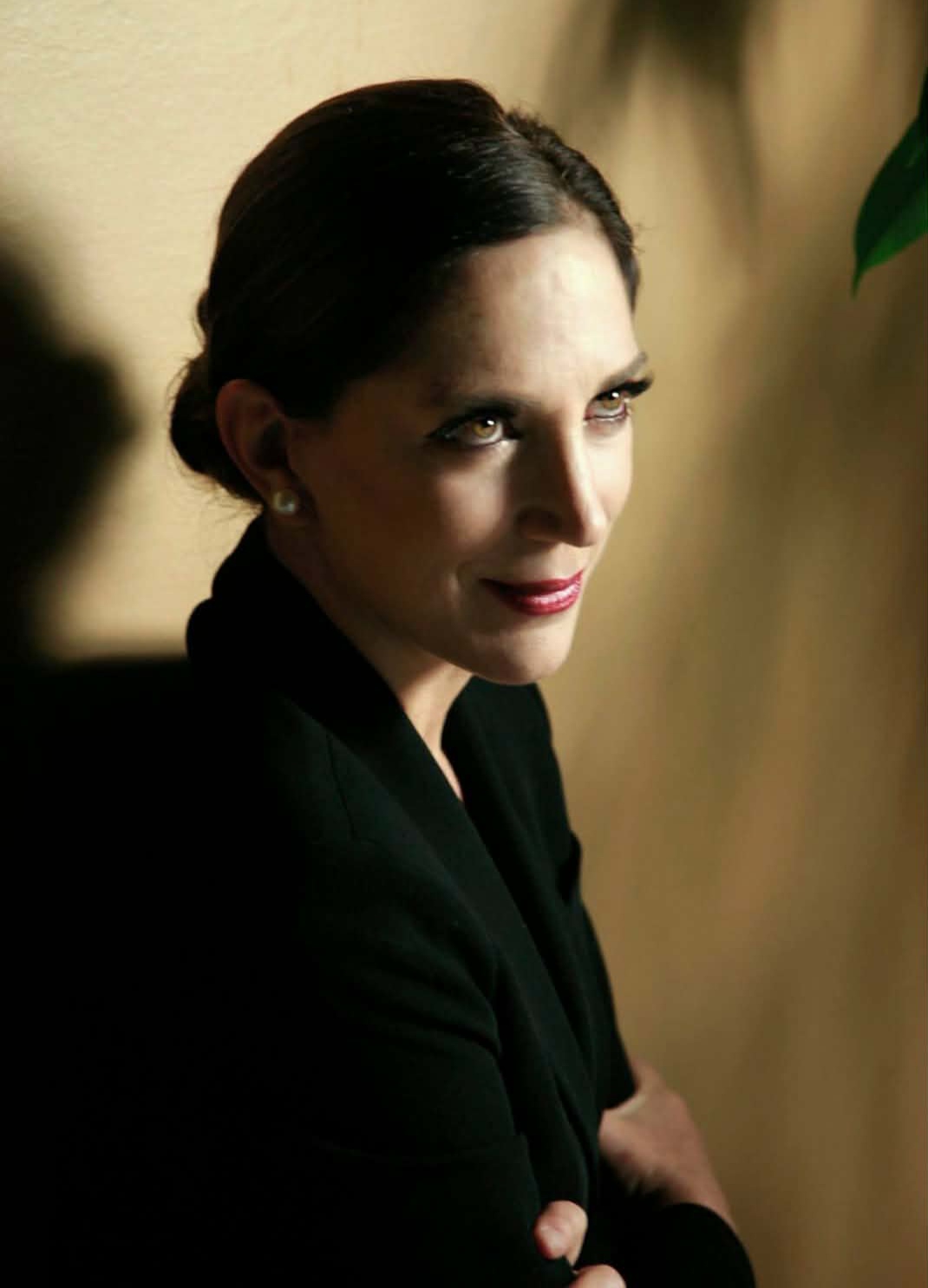 Αμαλία Μουτούση: «Αγαπώ το θέατρο γιατί μπορεί να απευθύνεται σε πολλές διαφορετικές ψυχές. Χωράνε&nbsp;όλοι!”