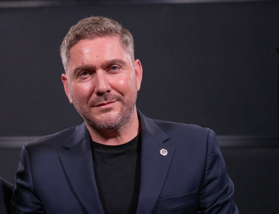 Εκλογές Π.Ε.Π.Ι.Ε.Θ.: Οι ναυτικοί αποφάσισαν – Νέα τριετία με σφραγίδα Βάλλη – Σάρωσε με 90% και υποσχέθηκε μεγάλες&nbsp;αλλαγές