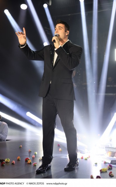 “Σάββατο Βράδυ” τραγουδάει ο Γιώργος Κακοσαίος στο απόλυτο place-to-be “Lux Stage&nbsp;Athens”